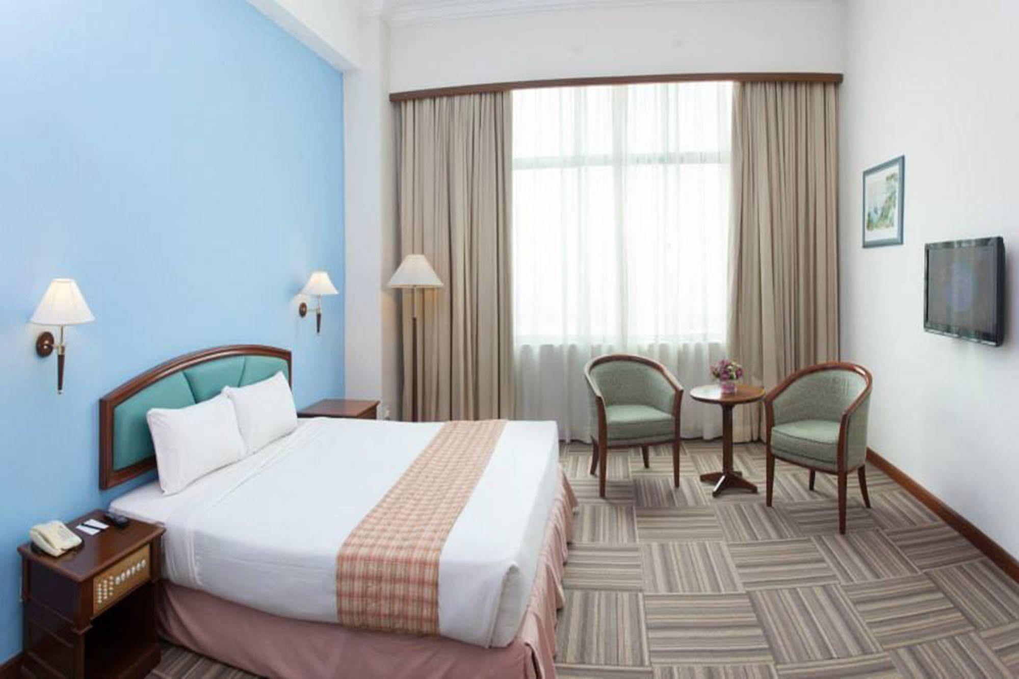 Summit Hotel Bukit Mertajam Eksteriør bilde