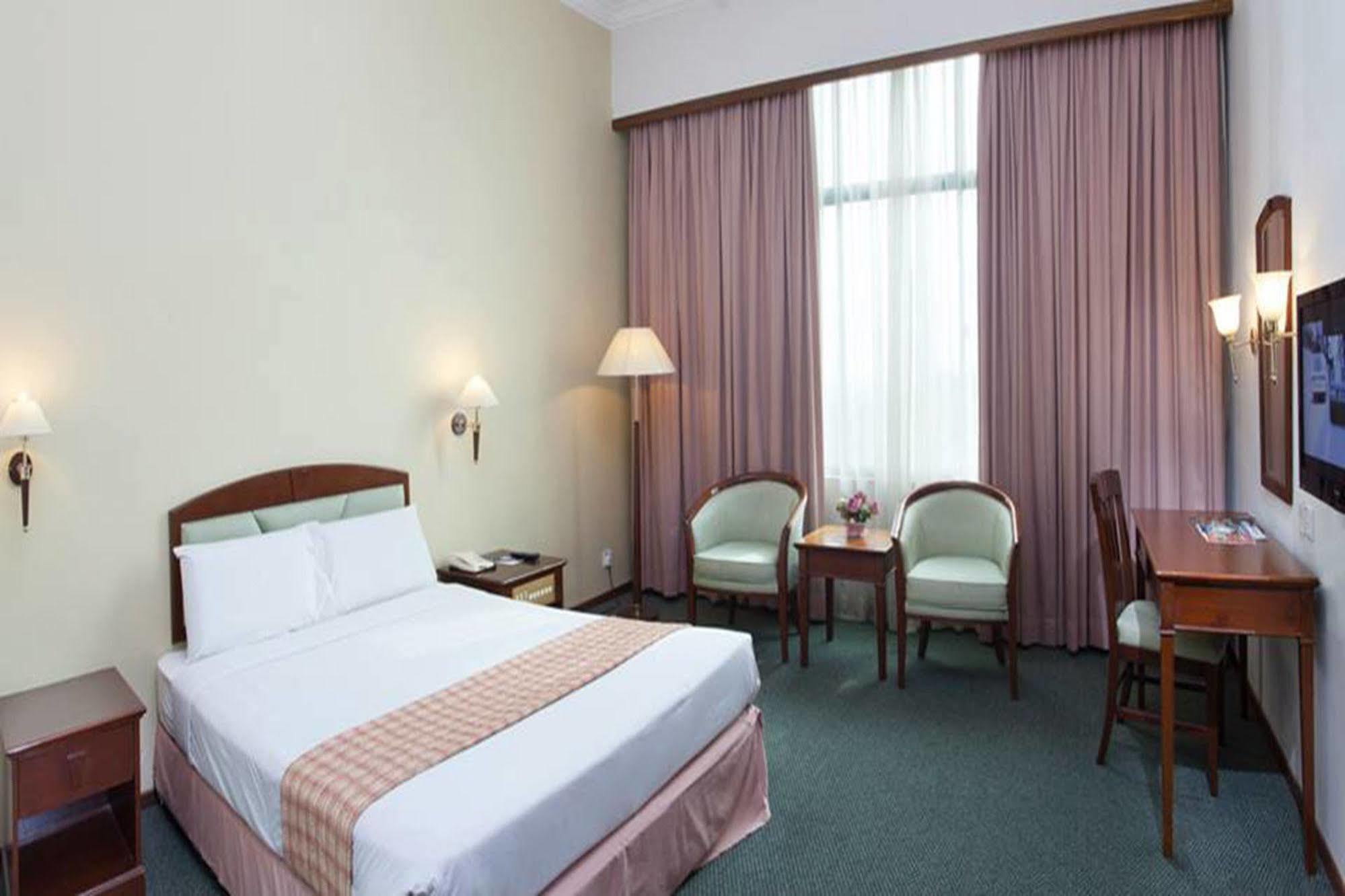 Summit Hotel Bukit Mertajam Eksteriør bilde