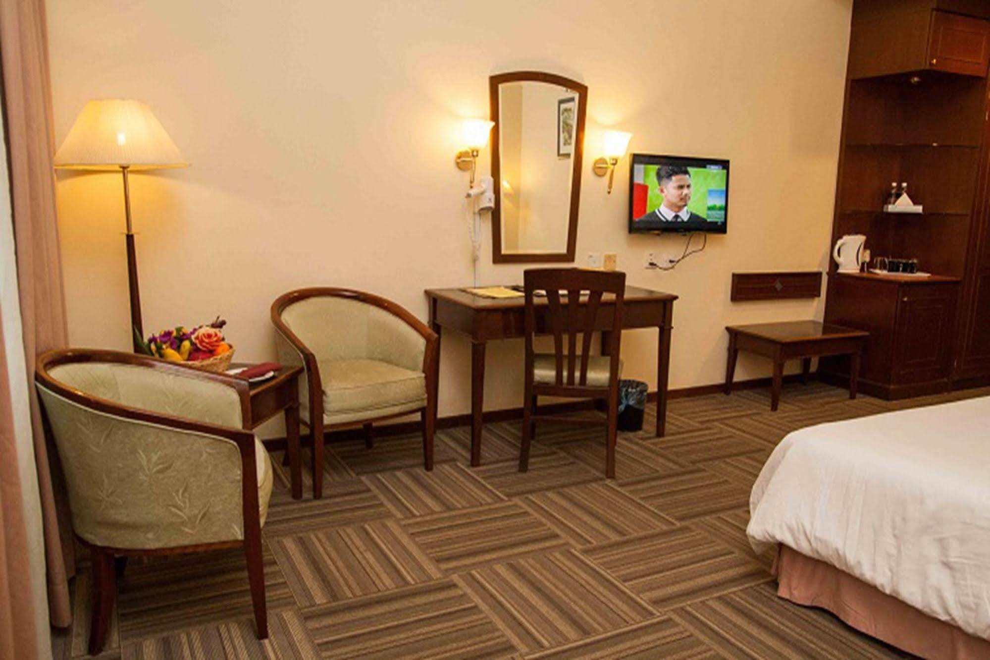 Summit Hotel Bukit Mertajam Eksteriør bilde
